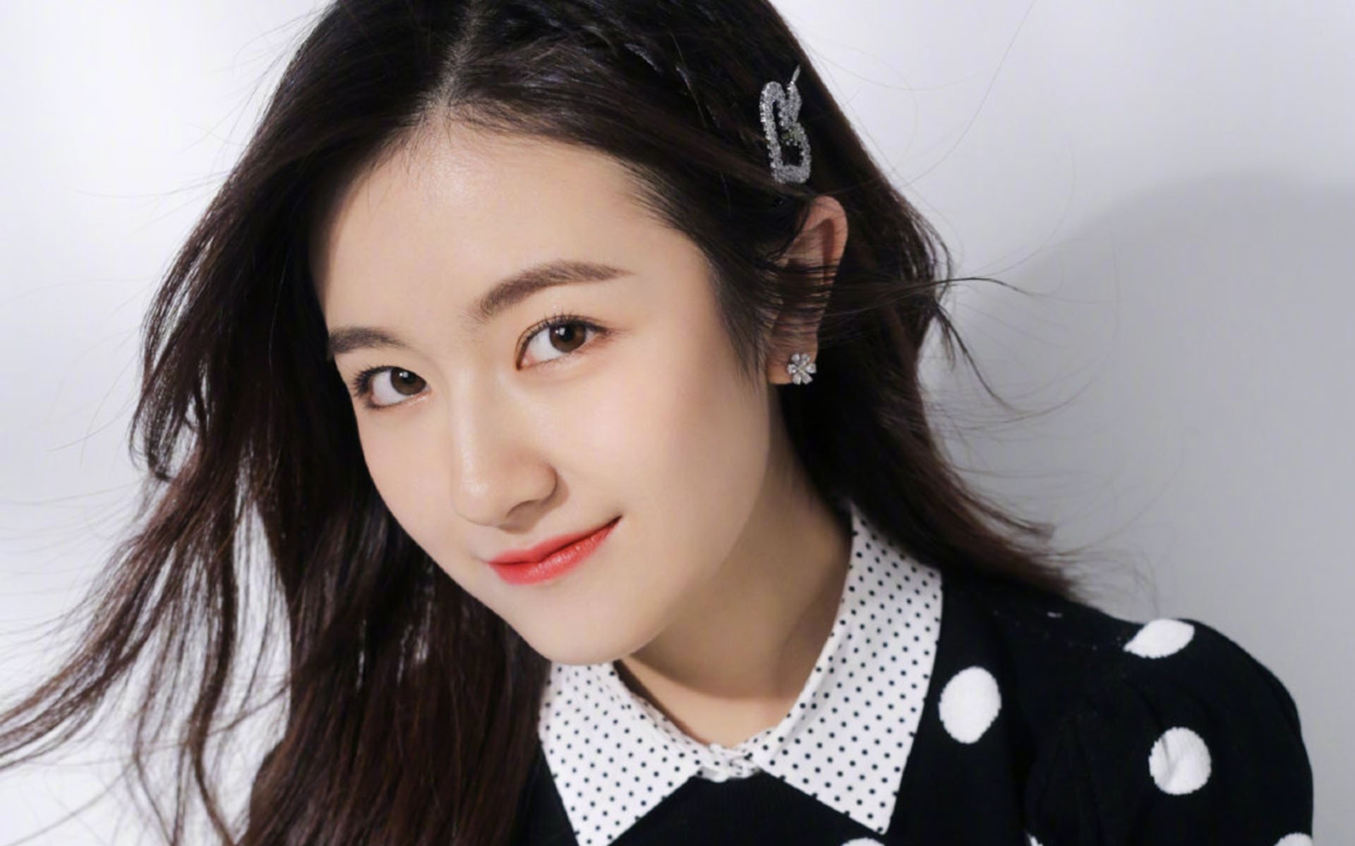 AC米兰-女子排球主攻手集训成果显著，女子排球训练